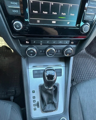 Skoda Octavia cena 44990 przebieg: 224000, rok produkcji 2016 z Koszalin małe 211